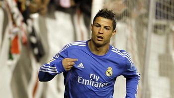 real madrid vencio al rayo y sigue de cerca al barcelona real madrid vencio al rayo y sigue de cerca al barcelona