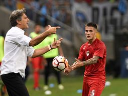 El entrenador ganó su tercer título como DT del Gremio