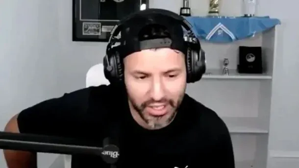 Tras su retiro, Agüero se metió de lleno en el mundo del streaming. Tras su retiro, Agüero se metió de lleno en el mundo del streaming.