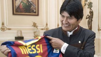 messi sera condecorado por evo morales este martes messi sera condecorado por evo morales este martes