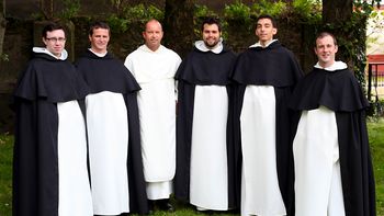 El jugador Philip Mulryne recibió la llamada de la Iglesia cuando colgó los botines en 2008 El jugador Philip Mulryne recibió la llamada de la Iglesia cuando colgó los botines en 2008