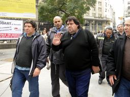 metrodelegados: no podemos trabajar por la patota de la uta metrodelegados: no podemos trabajar por la patota de la uta