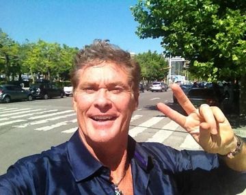 Un ex Baywatch está de paseo por la Argentina
