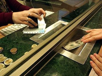 El dólar oficial cerró sin cambios y el negro se negoció a $6,32
