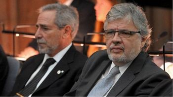 procesaron a jaime y a schiavi por irregularidades en la compra de trenes procesaron a jaime y a schiavi por irregularidades en la compra de trenes