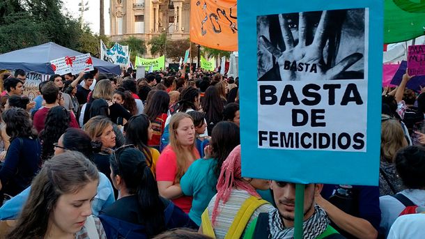 Hubo 26 femicidios y 36 intentos durante el primer mes de 2021