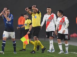 el var le anulo un gol a river y velez paso a cuartos de final el var le anulo un gol a river y velez paso a cuartos de final