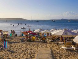 Los turistas argentinos ingresaron masivamente a Uruguay durante los últimos días del año. Los turistas argentinos ingresaron masivamente a Uruguay durante los últimos días del año.