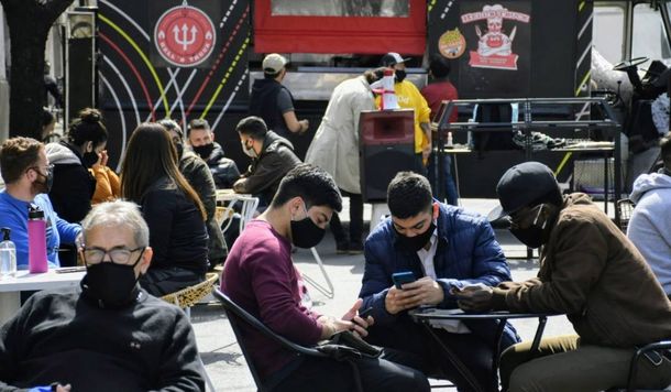 Protesta de gastron&oacute;micos en Rosario. Foto: Notife