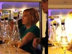 Un barman quiso lucirse pero en vez prendió fuego a una mujer