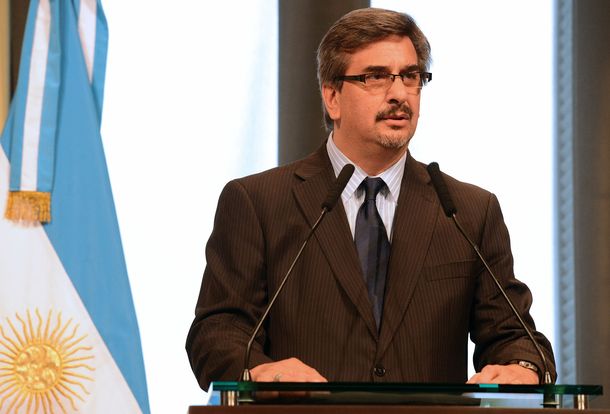 Scoccimarro informa sobre el primer día de actividad de la Presidente