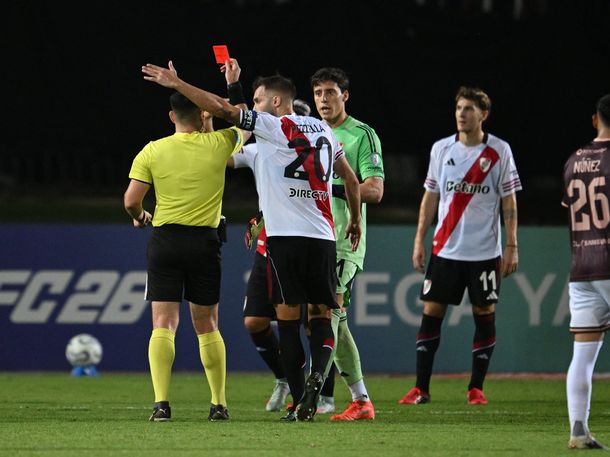 La decisión que tomó River luego de la expulsión a Santiago Beltrán ante Carabobo