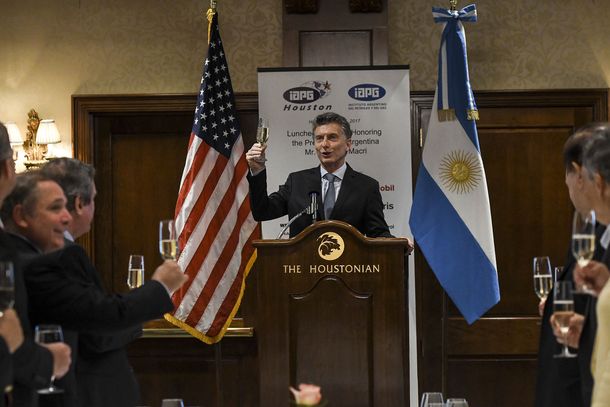 Macri compartió un almuerzo con petroleros