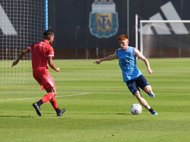 Siguen los preparativos: la Selección Argentina Sub-23 goleó 3-0 a Argentinos Juniors