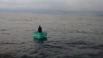 rescatan a un naufrago en acapulco rescatan a un naufrago en acapulco