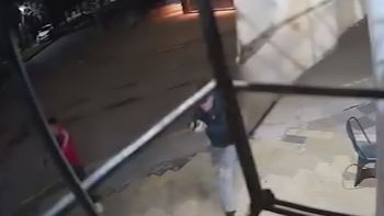 nueva pelea en una cancha de merlo: algunos de los involucrados estaban armados nueva pelea en una cancha de merlo: algunos de los involucrados estaban armados