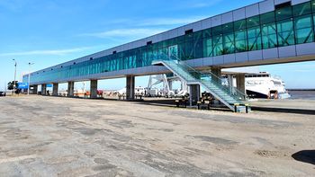 Puerto de Nueva Palmira, Colonia. Puerto de Nueva Palmira, Colonia.