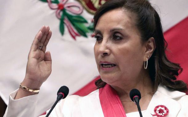 La destituida presidenta DinaBoluarte.