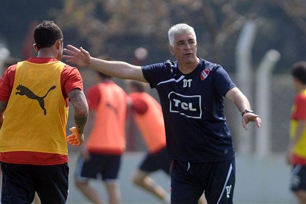 De Felippe evalúa qué hacer con los lesionados del Rojo