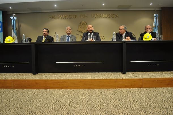 De Vido firmó convenios para obras en Formosa