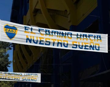 Aparecieron pasacalles en La Boca tras el anuncio de la ampliación de la Bombonera