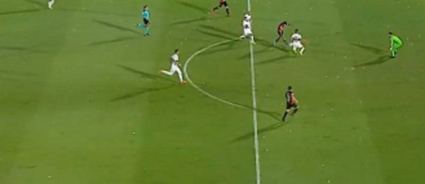 Escandalosos fallos: los dos goles que le anularon a Colón contra Olimpia