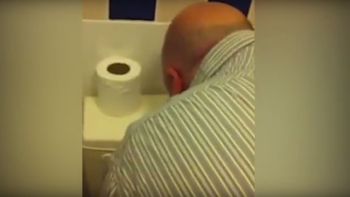 ¿era cocaina? filman a un alcalde aspirando polvo blanco, pero el dice que era helado ¿era cocaina? filman a un alcalde aspirando polvo blanco, pero el dice que era helado