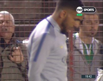 Insultos para Tevez en Argentinos