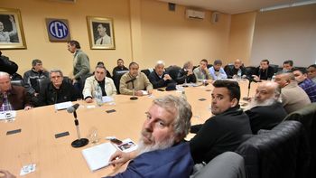 mejores aliados: los piqueteros se suman a la cgt para armar protestas mejores aliados: los piqueteros se suman a la cgt para armar protestas