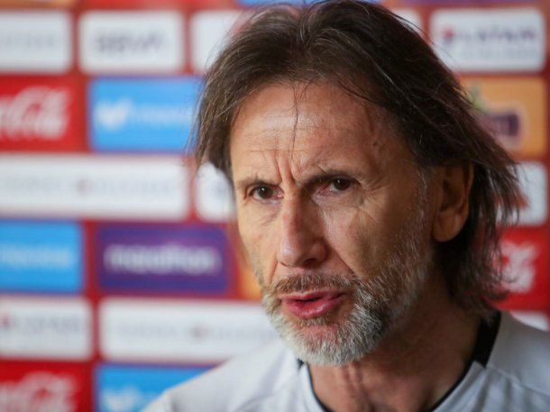 Ricardo Gareca pica en punta para ser el nuevo entrenador de Chile