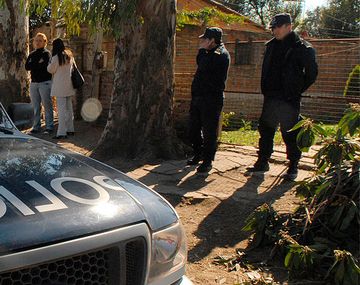 Lanús: acuchillaron a un joven para robarle y está en grave estado