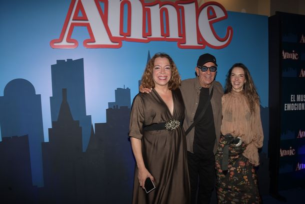 Famosos en la función especial de Annie