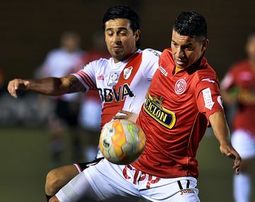 Juan Aurich le empató a River y lo complica en la Copa Libertadores