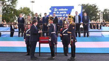 en san lorenzo, milei defendio el traslado del sable corvo de san martin: un emblema en san lorenzo, milei defendio el traslado del sable corvo de san martin: un emblema