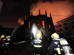 Enormes pérdidas por la destrucción de una iglesia tras un incendio en China