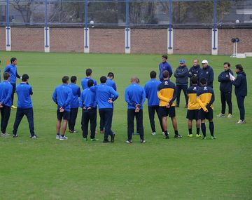 Bianchi prueba con todos los refuerzos para enfrentar a Huracán