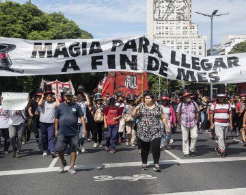 Salario Mínimo: organizaciones sociales se concentran en el Obelisco para marchar a Trabajo
