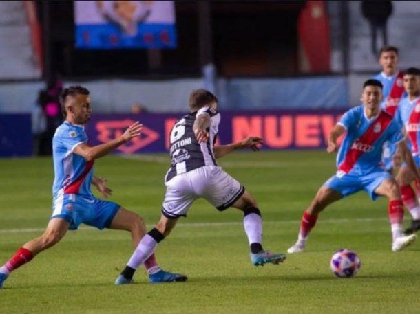 Fútbol libre por celular: cómo ver en vivo Arsenal-Godoy Cruz