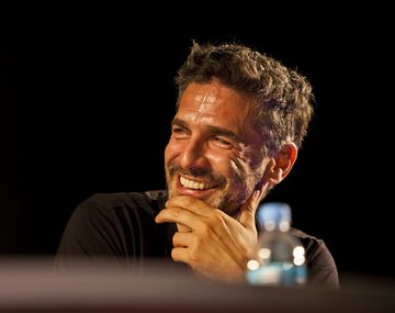 El método con humor de Leo Sbaraglia para grabar las escenas hot con Eva De Dominici