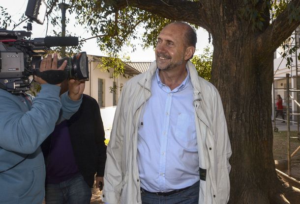 Perotti recuperó el voto peronista y pelea por la Gobernación