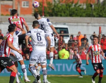 Gimnasia empató con Barracas y se alejó de la lucha por el campeonato