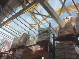 El viento arrancó el techo de un supermercado en Comodoro Rivadavia
