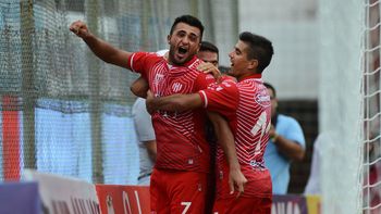 en su vuelta a primera, huracan perdio con union en su vuelta a primera, huracan perdio con union