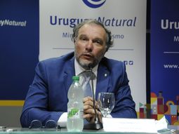 El intendente de Rocha, Alejo Umpiérrez, se refirió a la situación económica de Argentina. El intendente de Rocha, Alejo Umpiérrez, se refirió a la situación económica de Argentina.