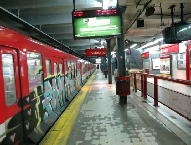 Sorpresivo E Injustificado: Así Calificó Metrovías Al Paro De Subtes En ...