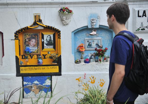 Ciudad: iluminarán los monumentos de azul para recordar a las víctimas de Cromañón