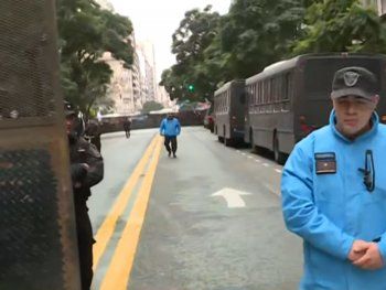 Marcha en el centro porteño en repudio a la represión de Jujuy