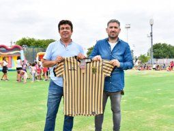 El intendente de La Matanza le rindió homenaje al club Almirante Brown por sus 100 años