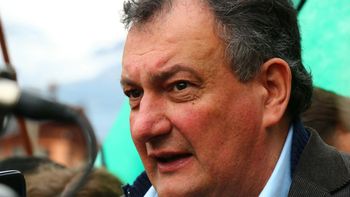 El intendente de Bariloche, en cuarentena por un caso de Covid-19 en su equipo El intendente de Bariloche, en cuarentena por un caso de Covid-19 en su equipo