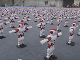 mas de 1.000 robots bailan una coreografia y marcan un record guinness mas de 1.000 robots bailan una coreografia y marcan un record guinness
